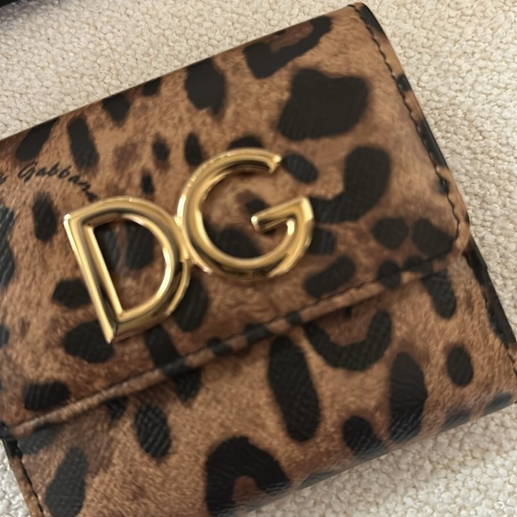DOLCE & GABBANA Wallet (Brand New, D&G Certificate of Authenticity Included) - Picture 4 of 14